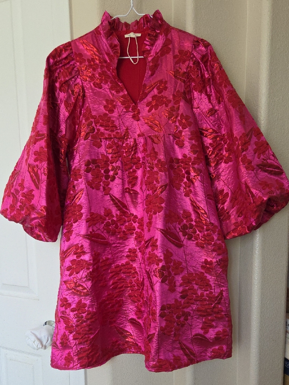 NWT JODIFL Floral Print Puff Sleeve Jacquard Dress Hot Pink Size S
